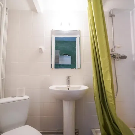 Charming Studio Near Tour Montparnasse Апартаменты *